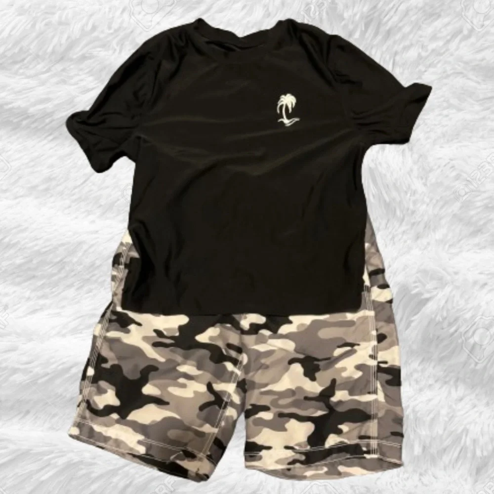 Boys GAP Surf Swimsuit, black and white, size Large